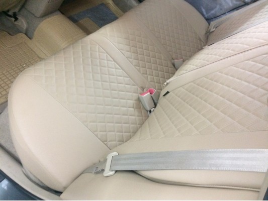 Авточехлы на Toyota Prius Авточехлы на Toyota Prius